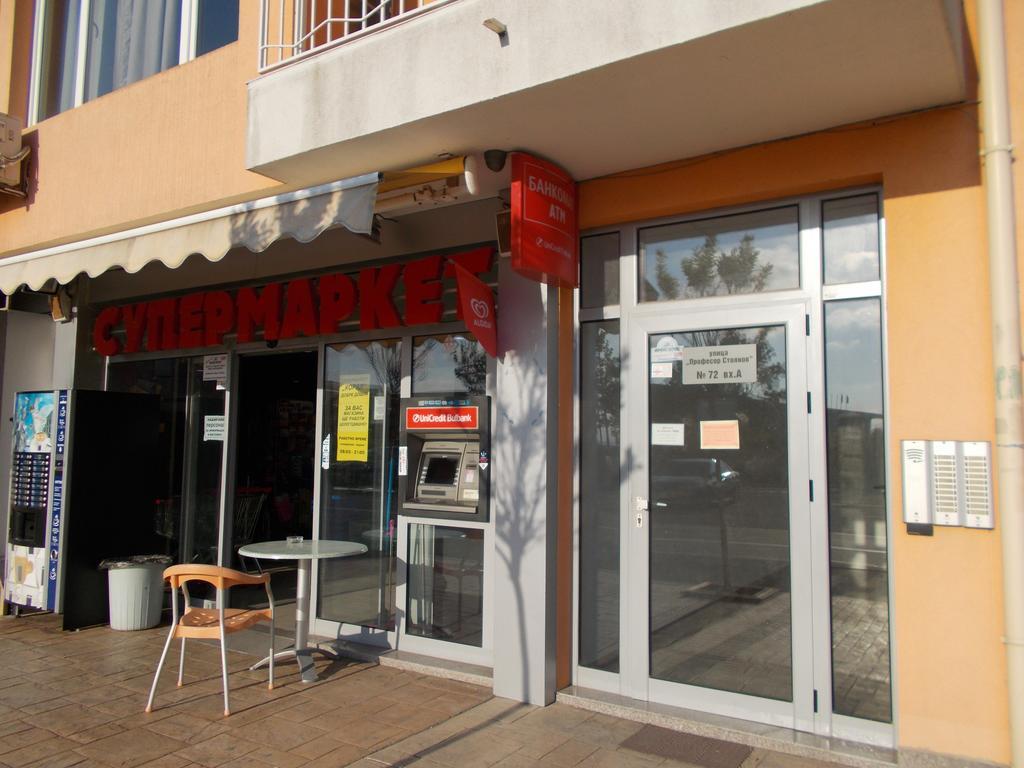 Apartamenti Zhelezovi Pomorie Buitenkant foto