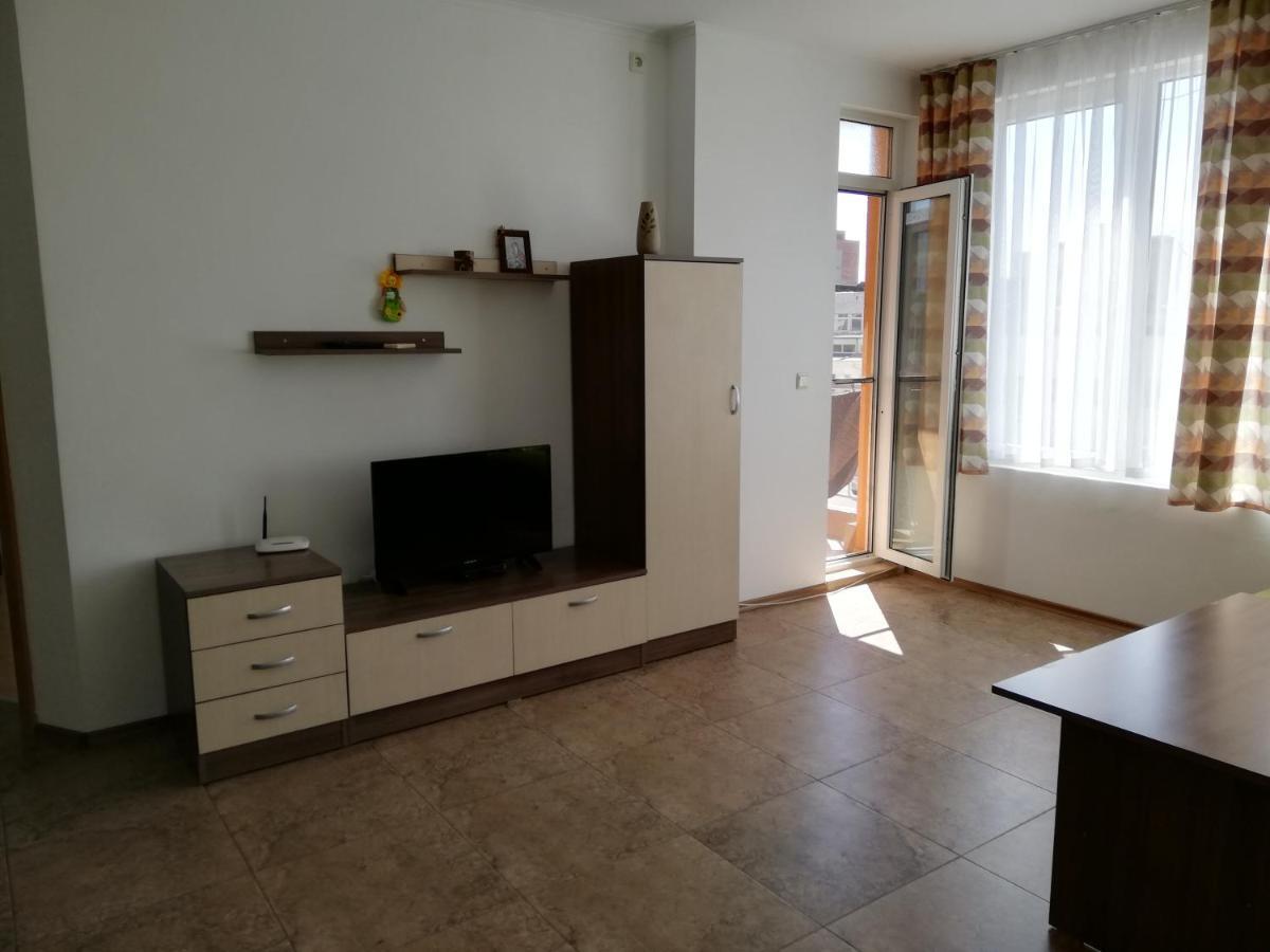 Apartamenti Zhelezovi Pomorie Buitenkant foto