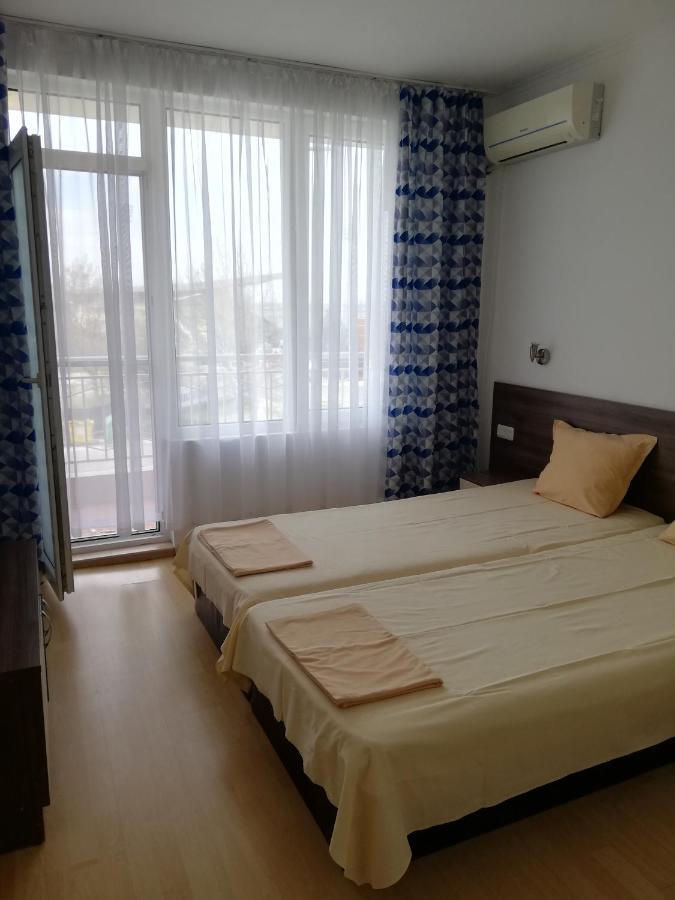 Apartamenti Zhelezovi Pomorie Buitenkant foto