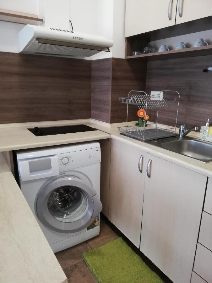 Apartamenti Zhelezovi Pomorie Buitenkant foto